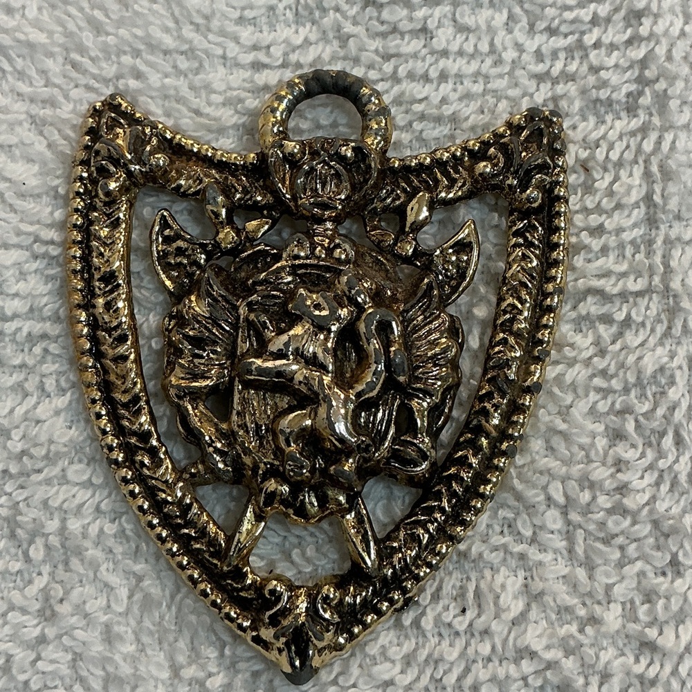 🌼Vintage🌼 Gold Lion Crest Pendant Necklace Charm - Women's Jewelry